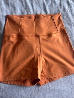 girlfriend collective “Apricot” Seamless High Rise Run Short - S
